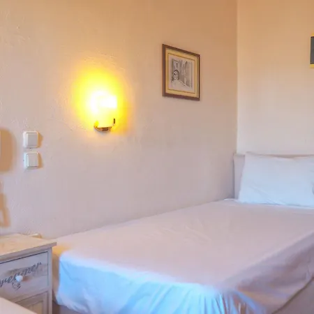 Gasthuis Domus Rhodes City